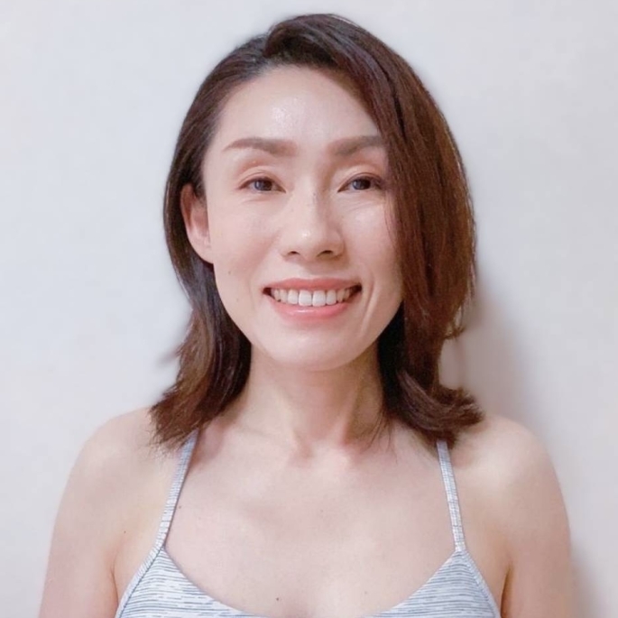 マシンピラティスインストラクター　RIE